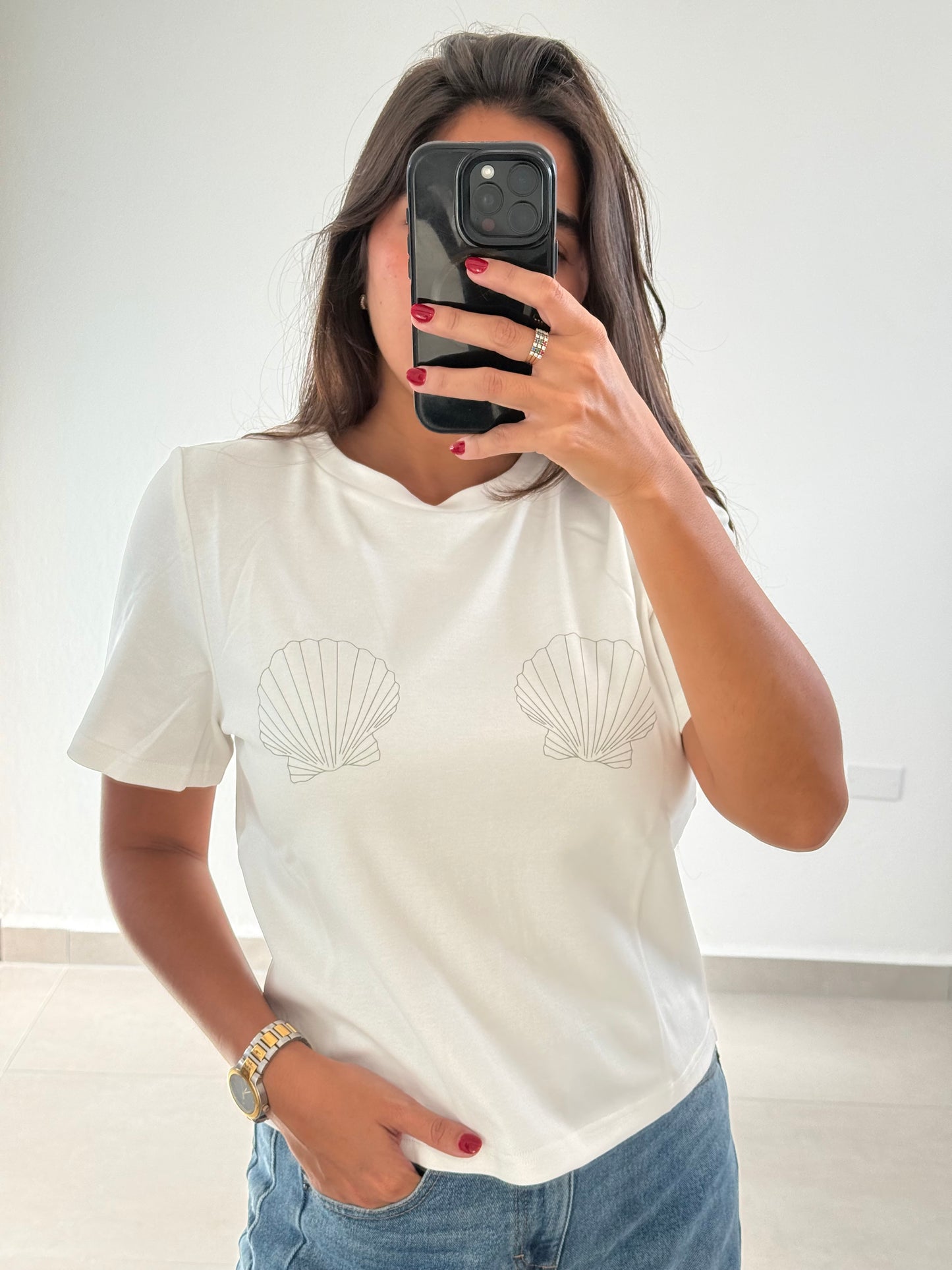 Shell T-shirt