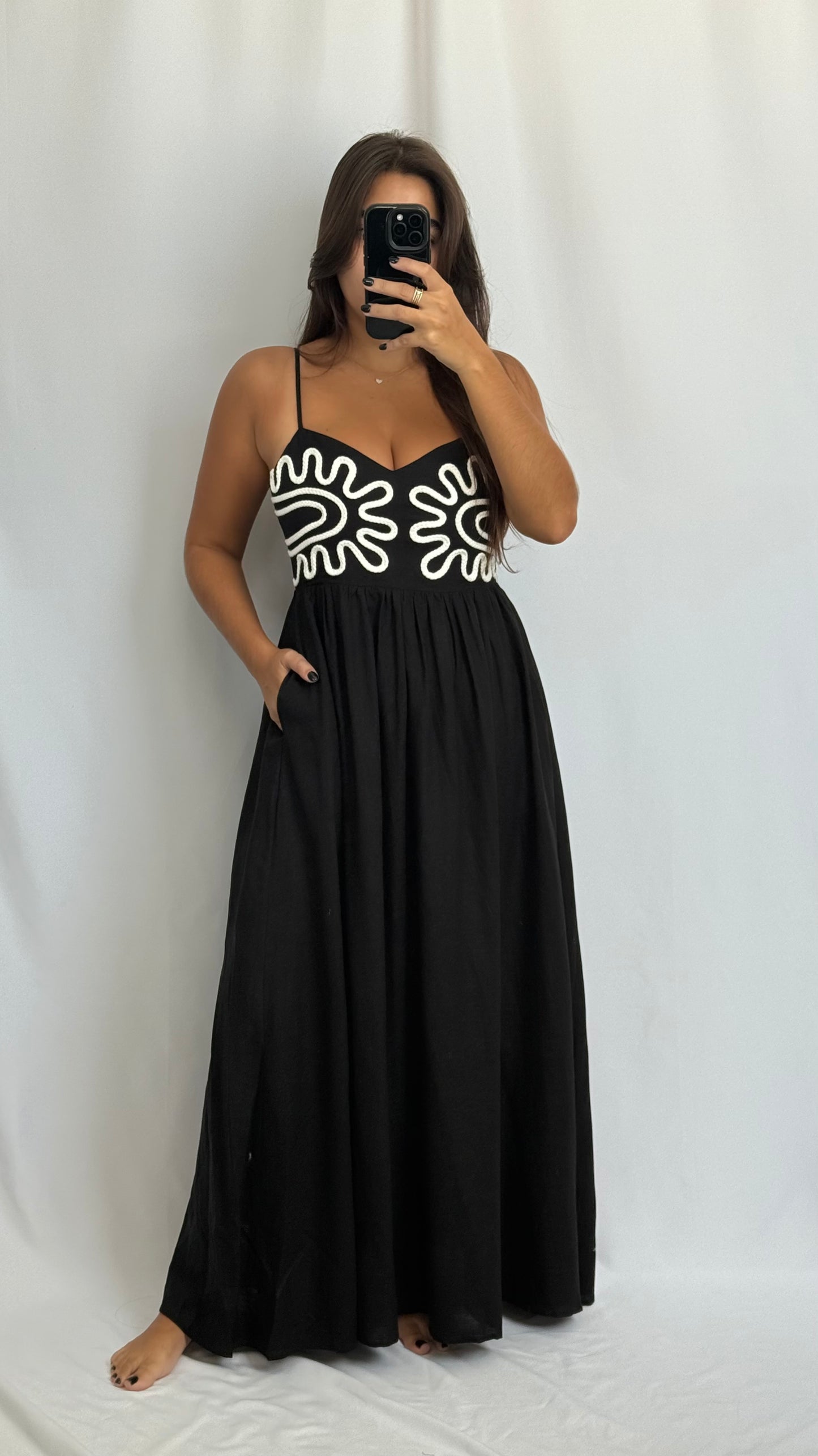 Sophia Black & White Maxi