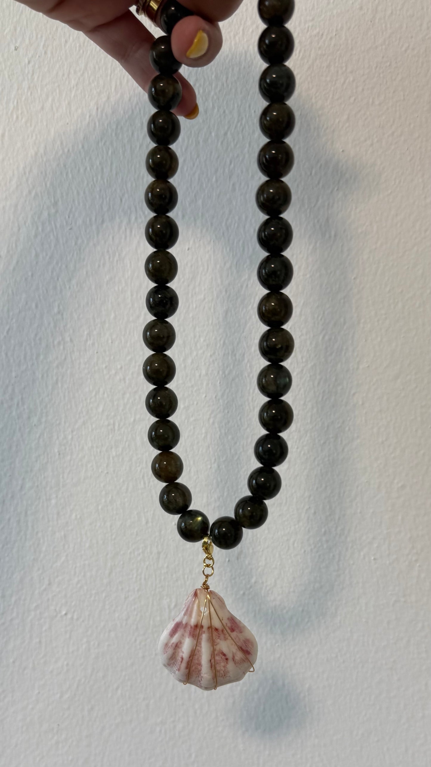 Caracoles Necklace