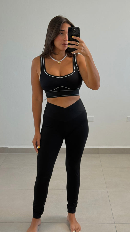 Crossover Black Leggings