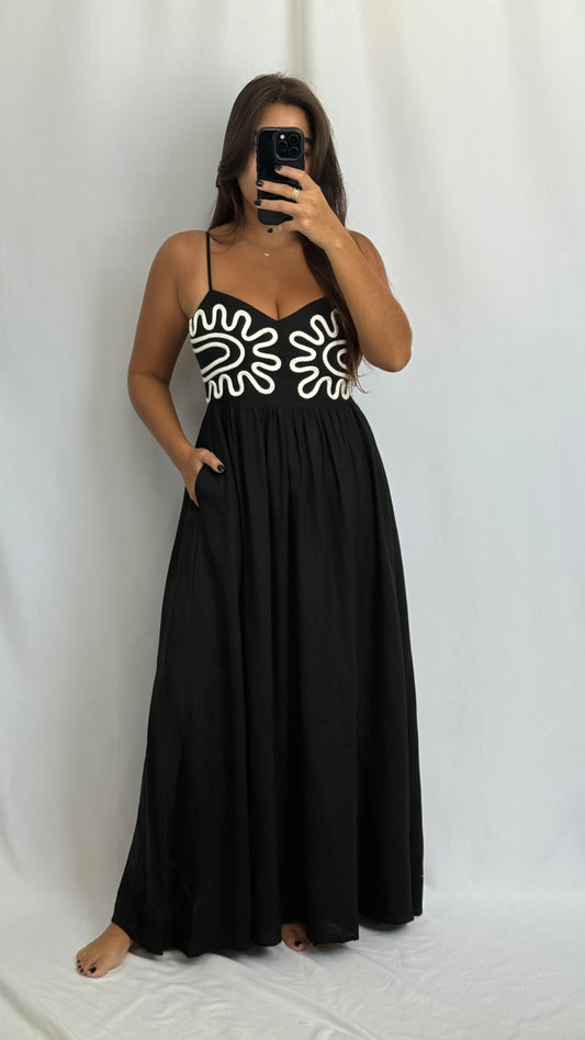 Sophia Black & White Maxi